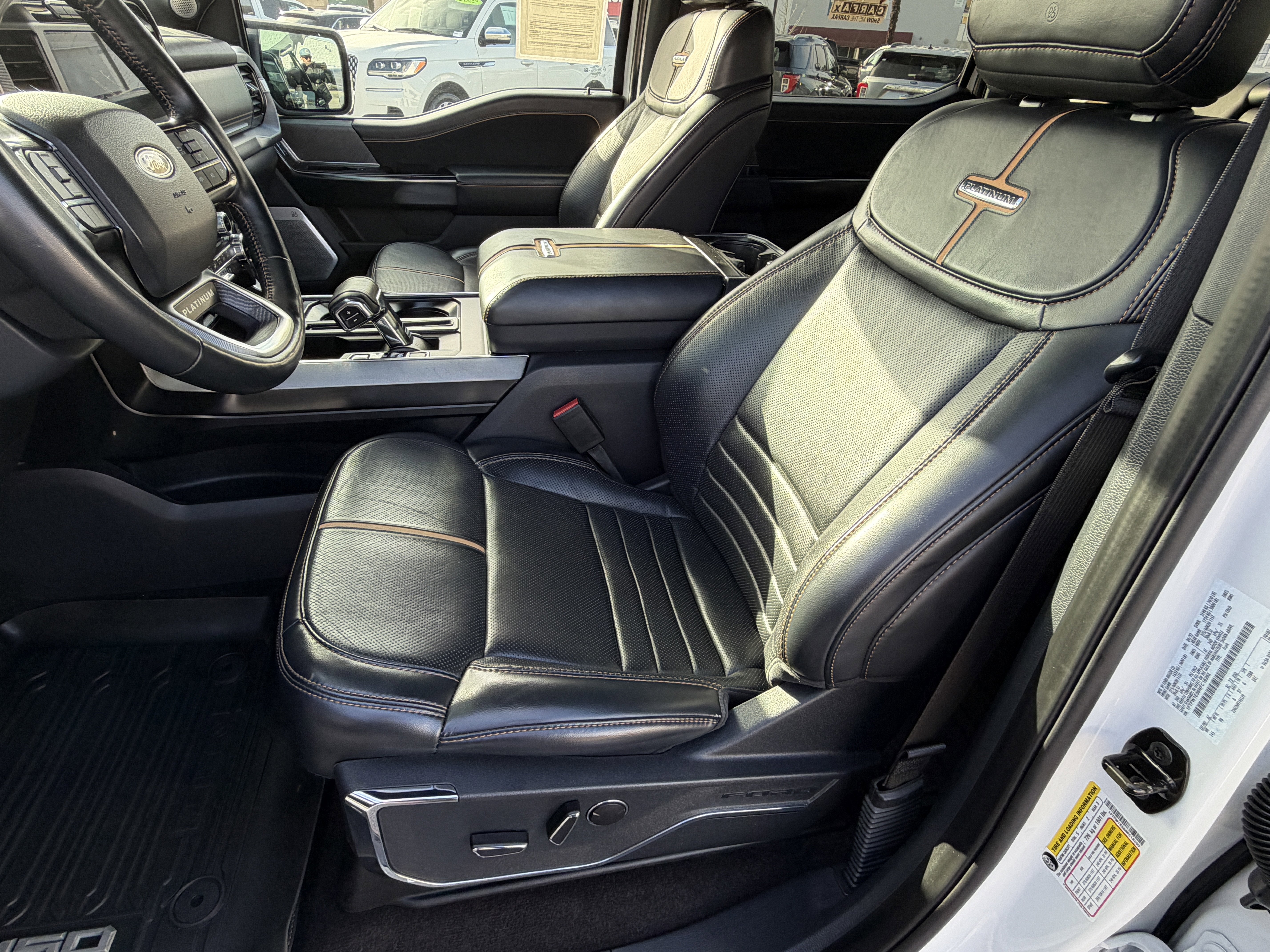 2022 Ford F-150 Platinum 4WD SuperCrew 5.5' Box