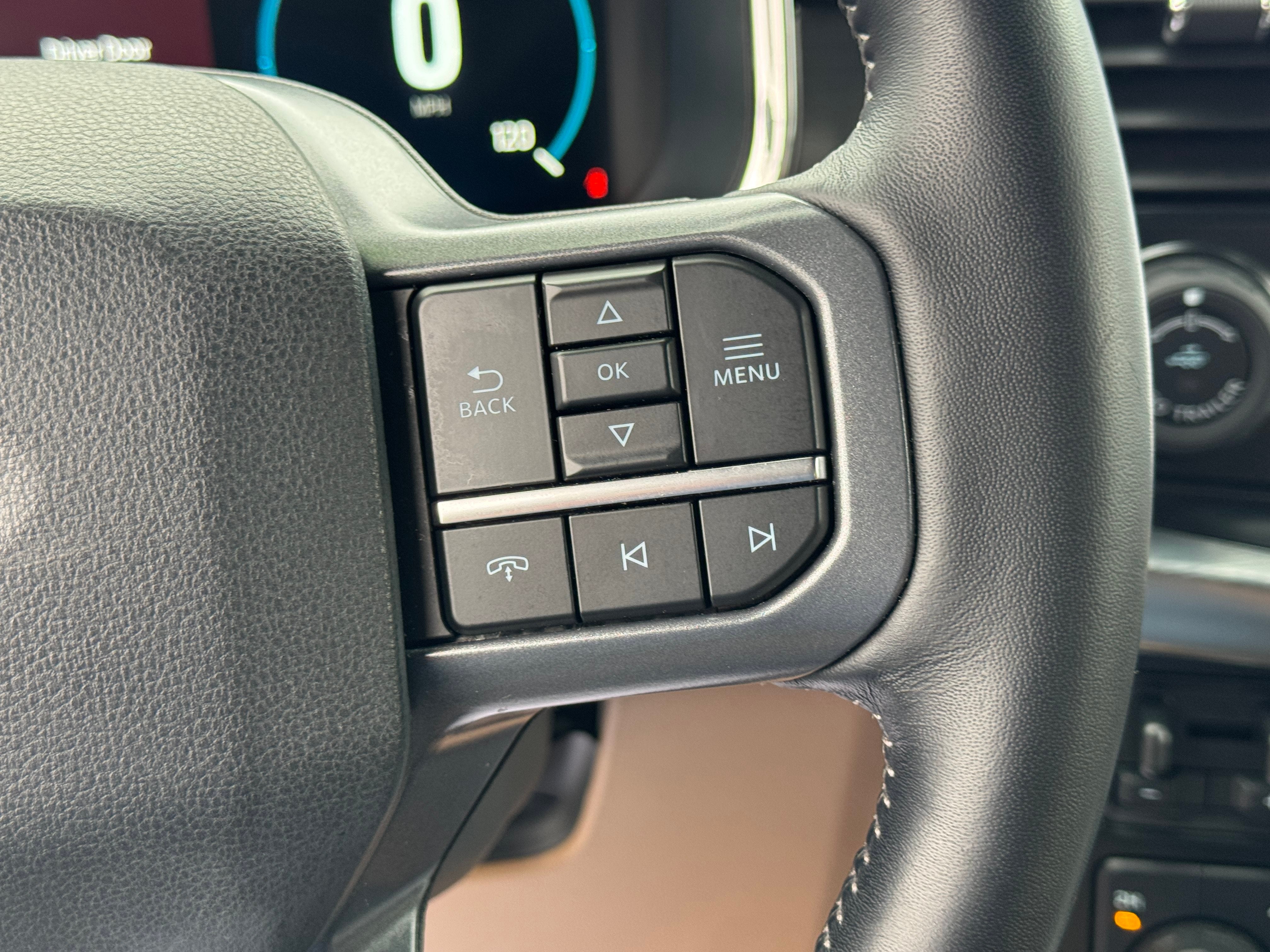 2023 Ford F-150 XL 4WD SuperCrew 5.5' Box