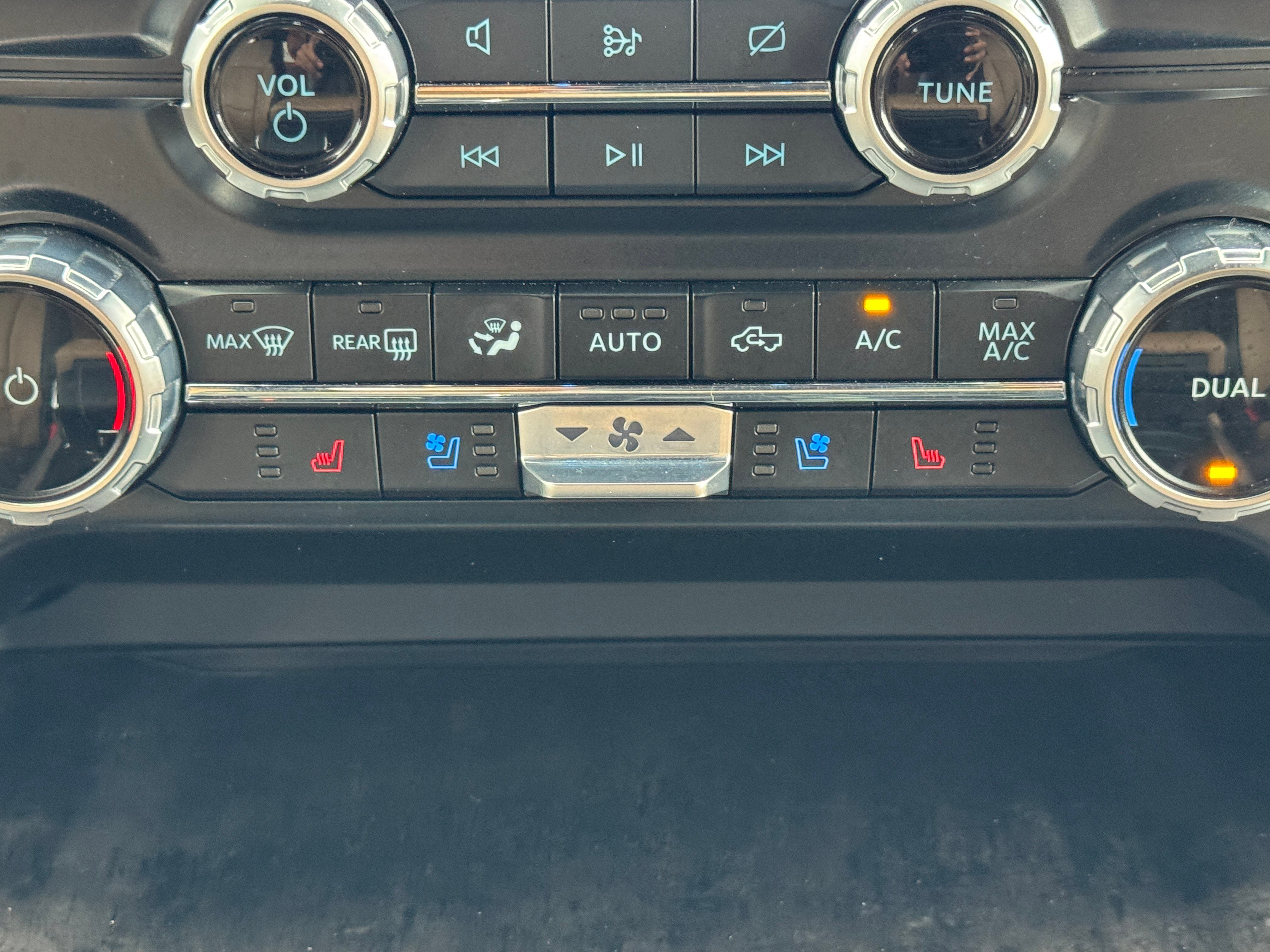 2023 Ford F-150 XL 4WD SuperCrew 5.5' Box