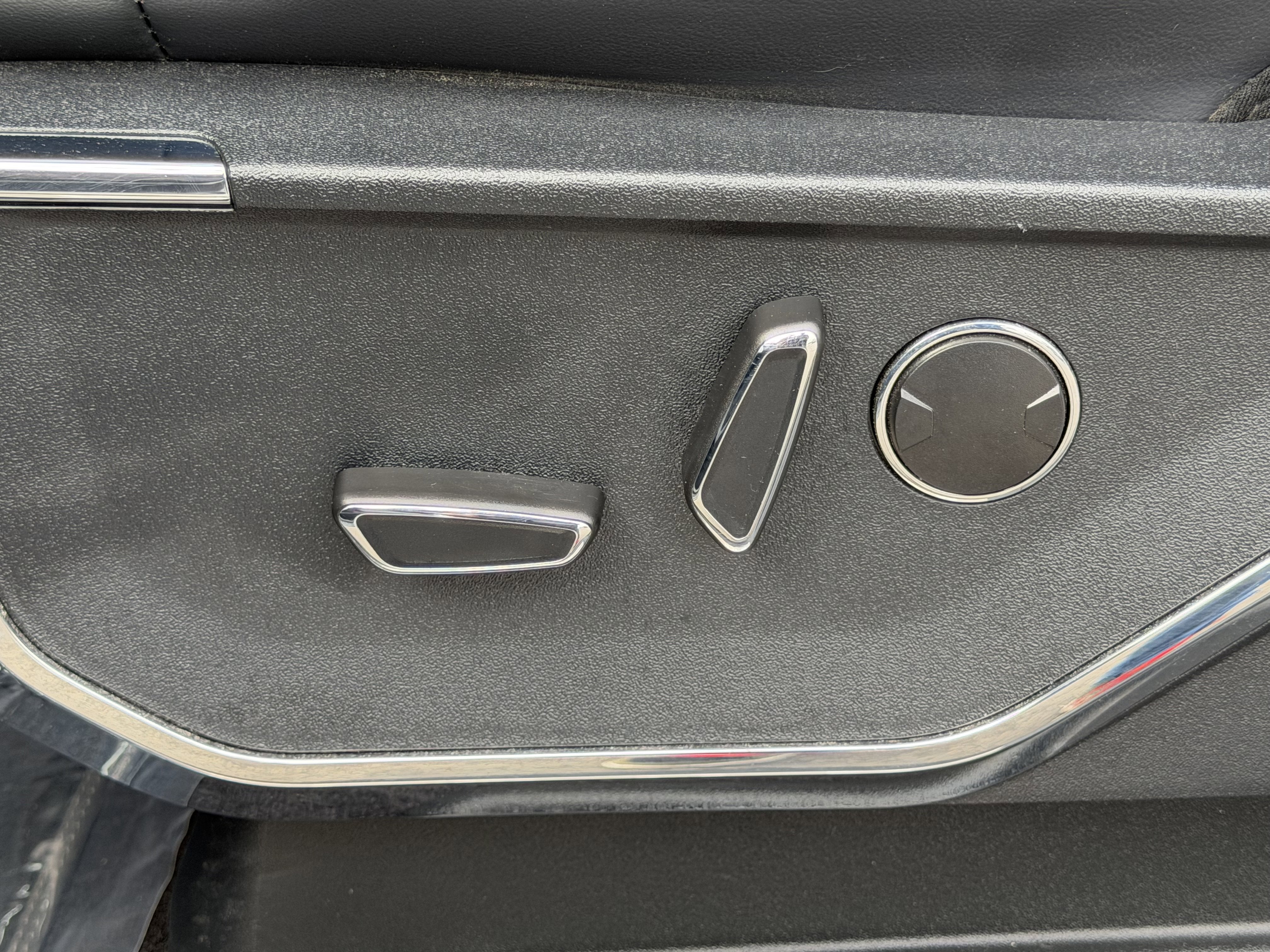 2022 Ford F-150 Platinum 4WD SuperCrew 5.5' Box