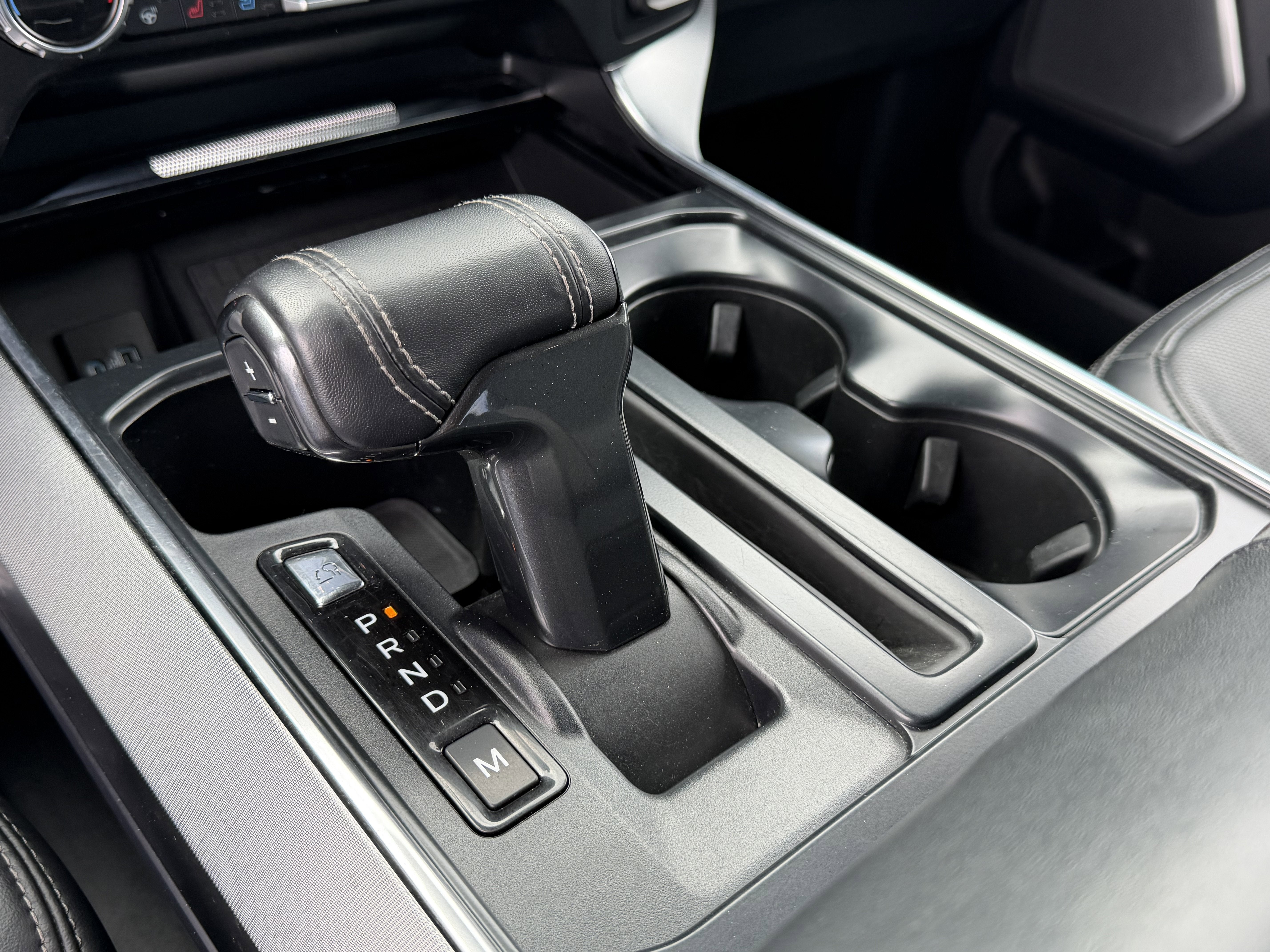 2022 Ford F-150 Platinum 4WD SuperCrew 5.5' Box