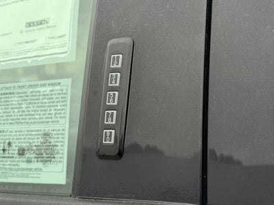 2022 Ford F-150 LARIAT 4WD SuperCrew 5.5' Box