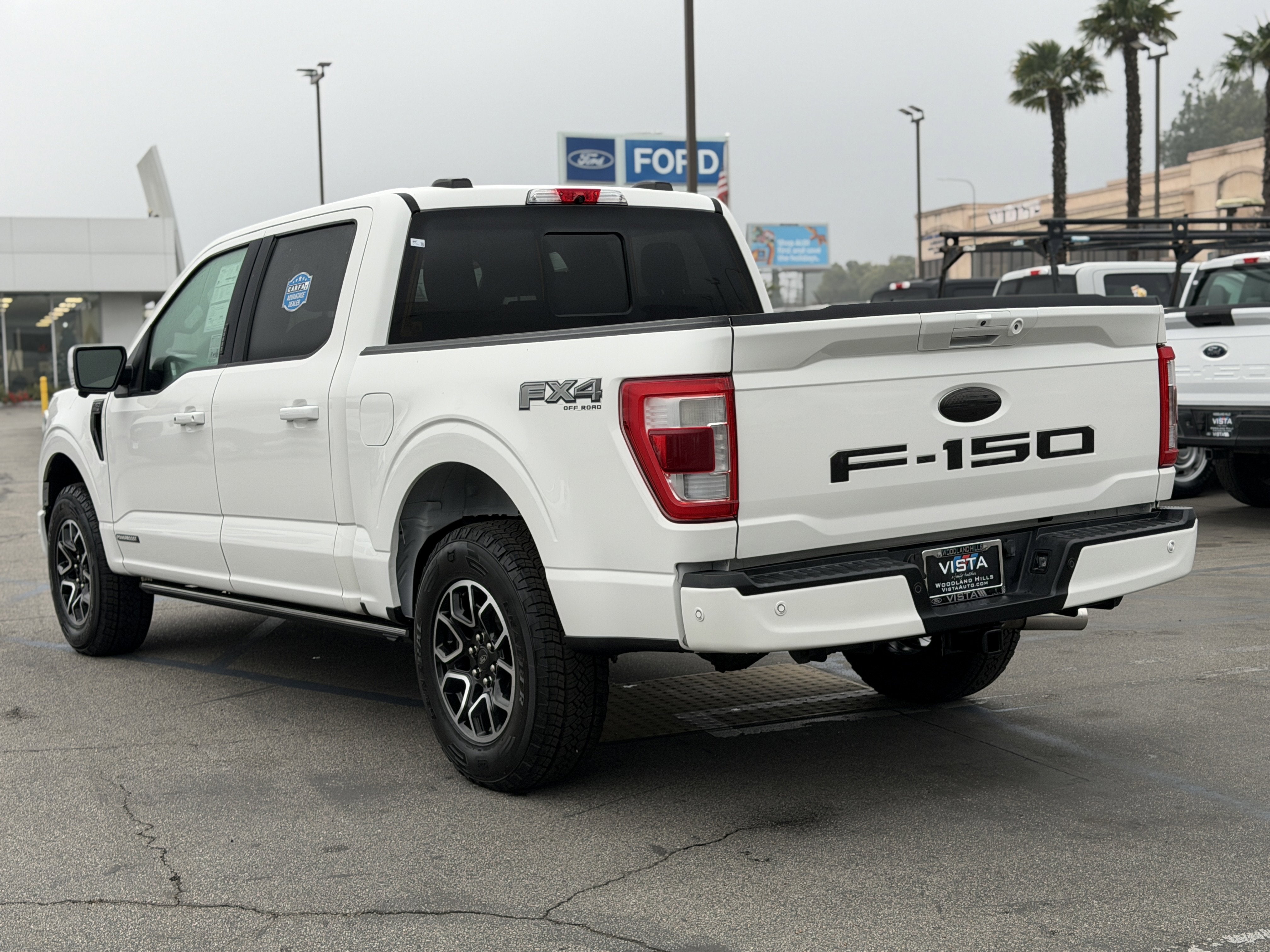 2022 Ford F-150 LARIAT 4WD SuperCrew 5.5' Box