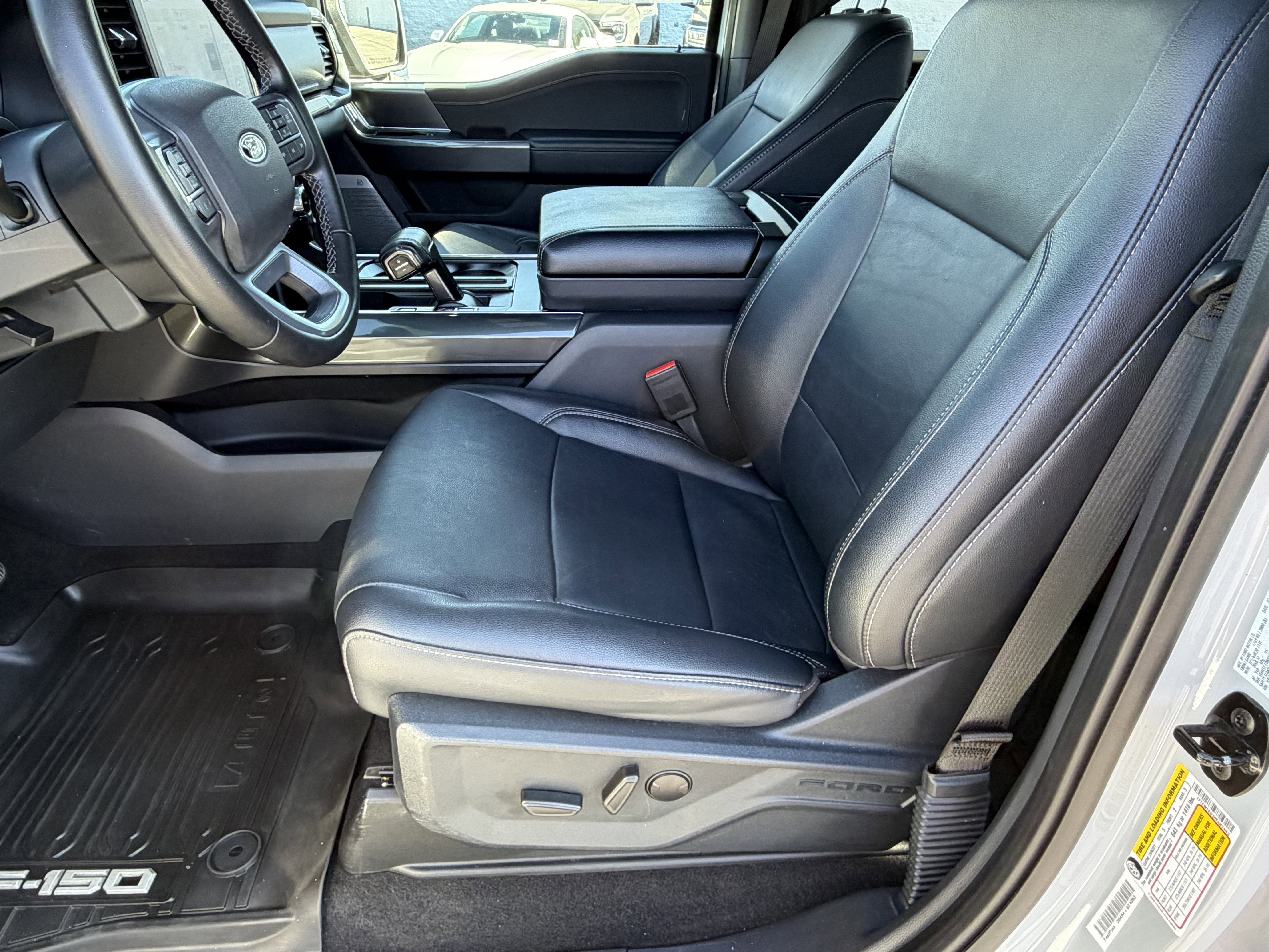 2023 Ford F-150 XLT 4WD SuperCrew 5.5' Box