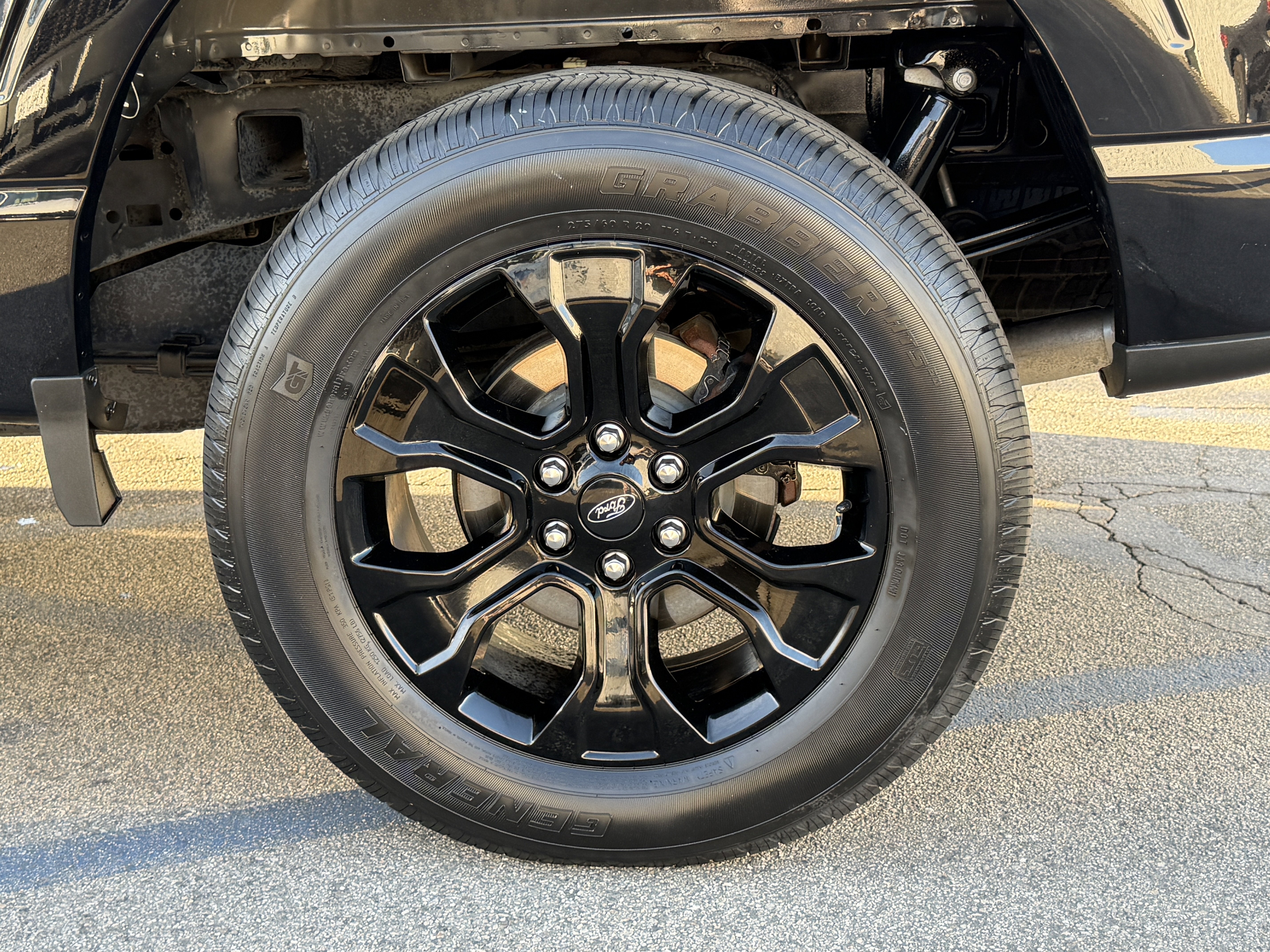 2023 Ford F-150 LARIAT 4WD SuperCrew 5.5' Box