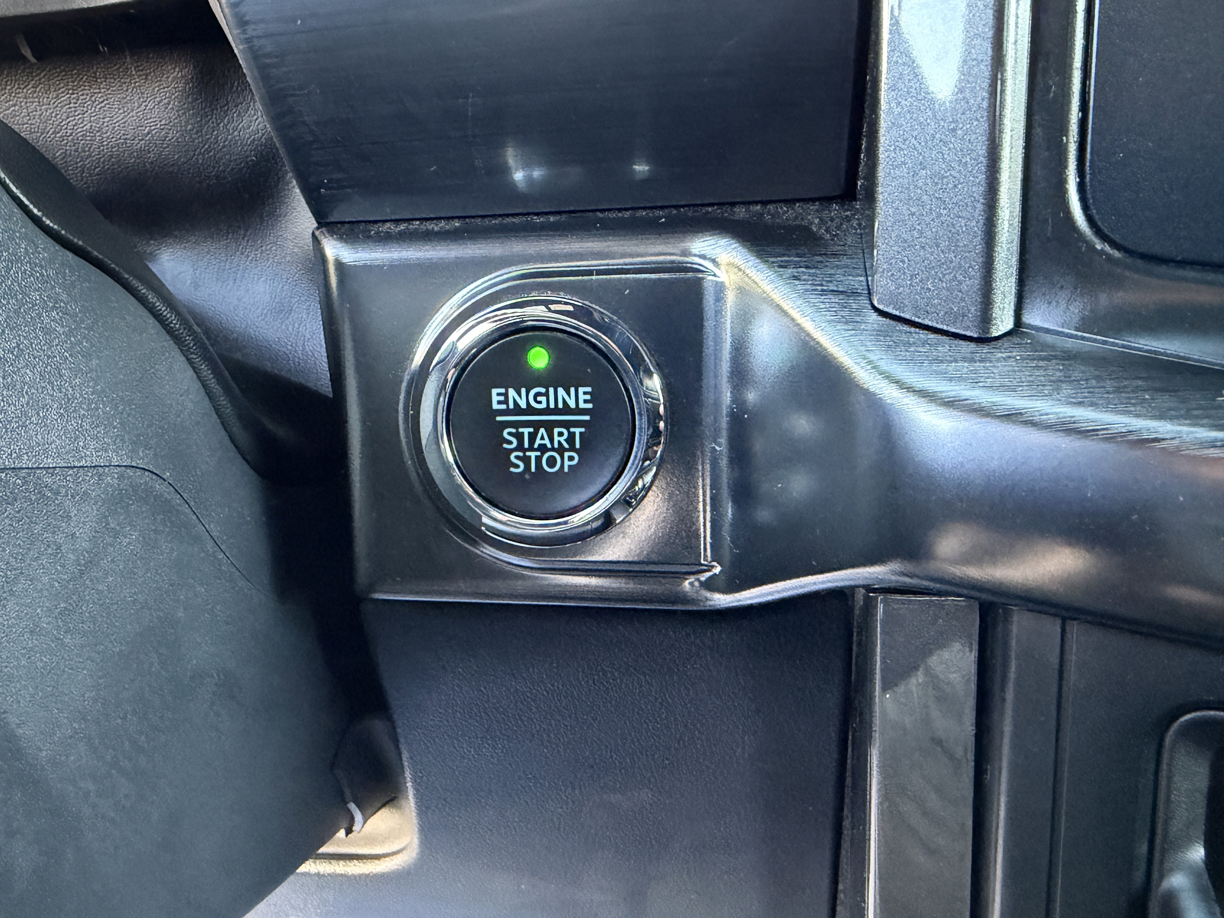 2023 Ford F-150 LARIAT 4WD SuperCrew 5.5' Box