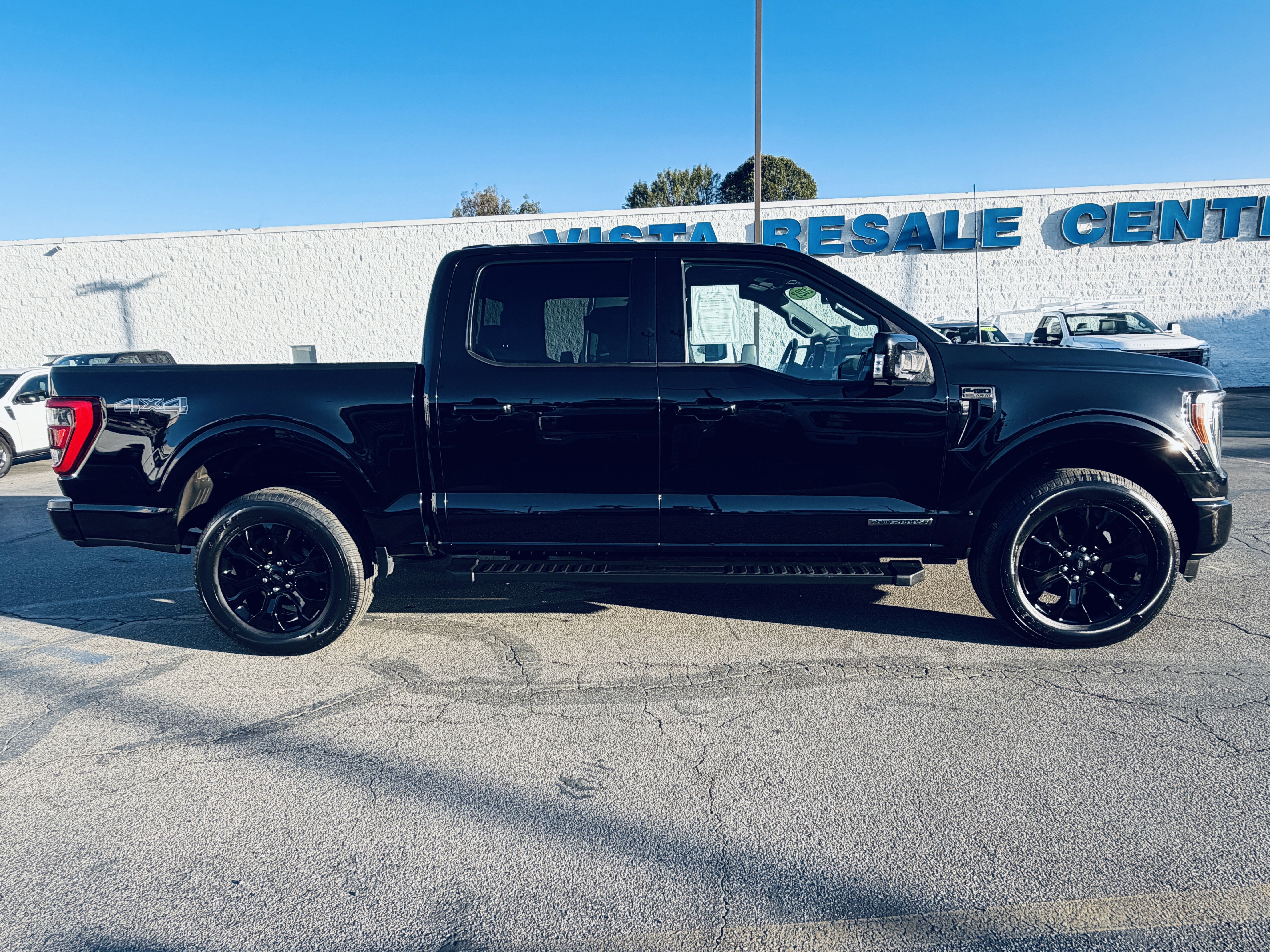 2023 Ford F-150 LARIAT 4WD SuperCrew 5.5' Box