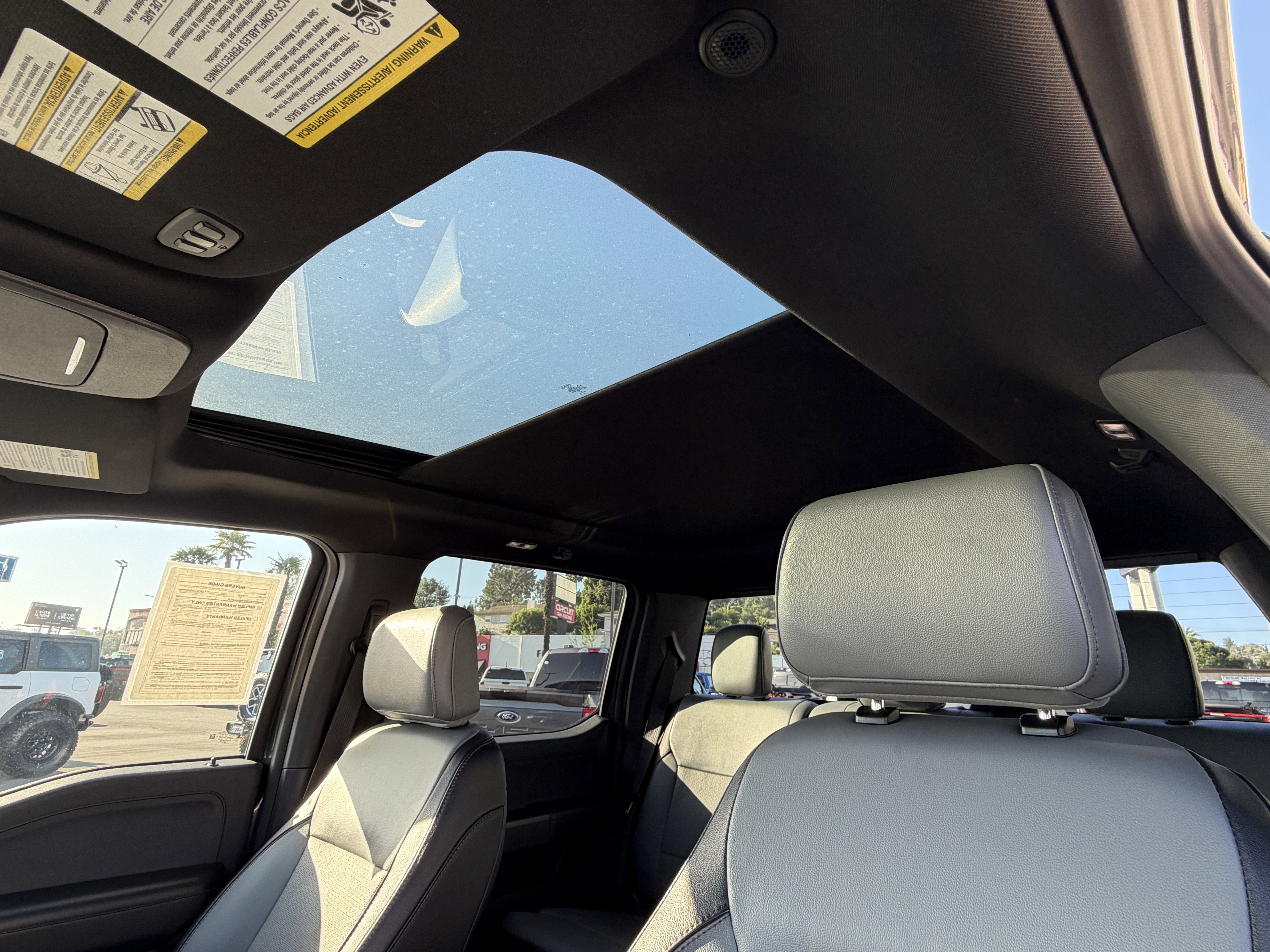 2022 Ford F-150 Lightning LARIAT