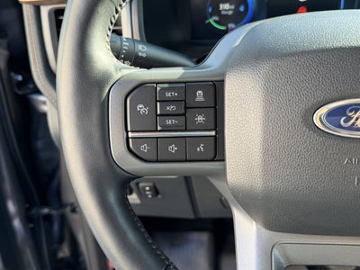 2022 Ford F-150 Lightning LARIAT