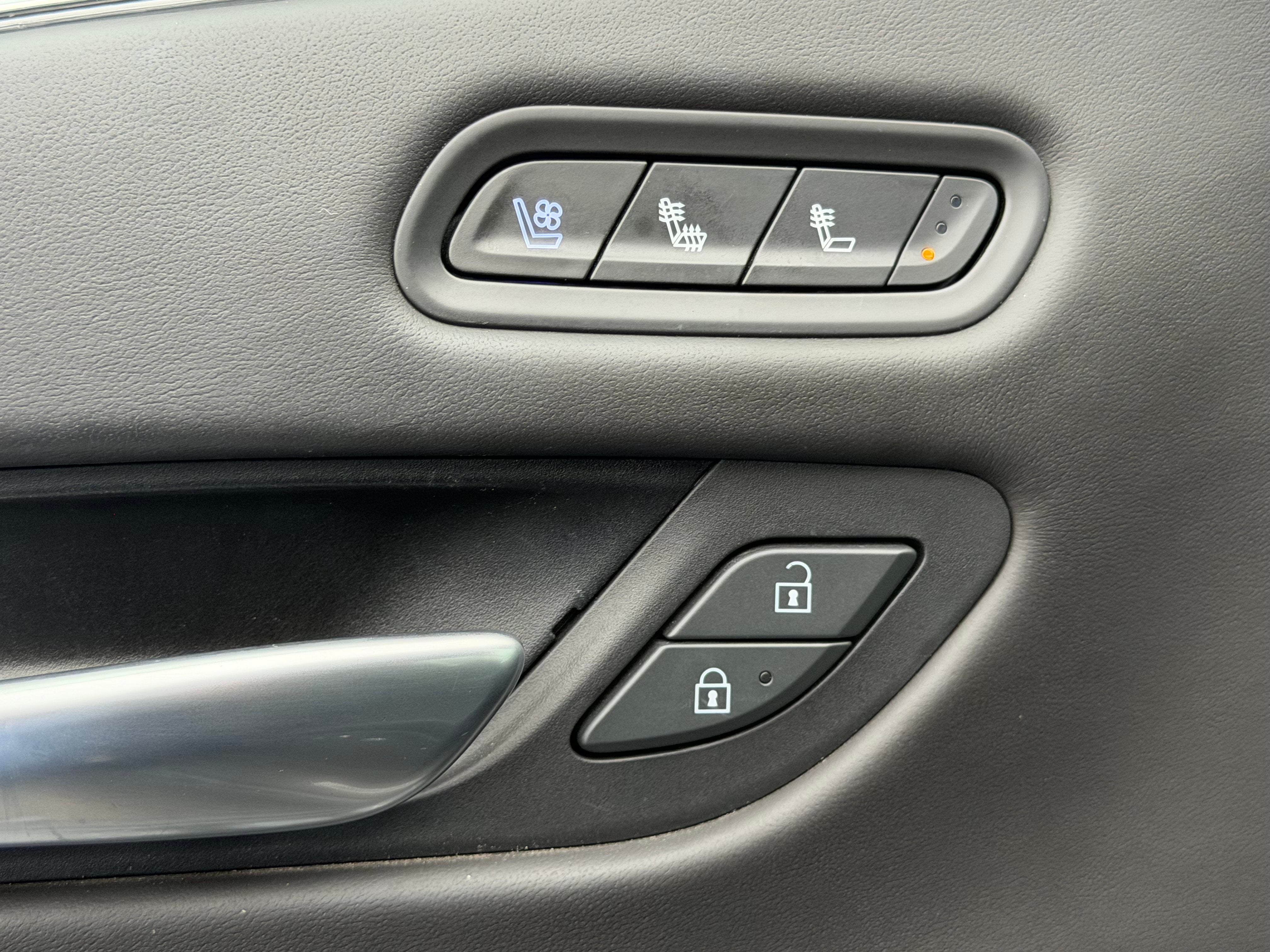 2023 Cadillac Escalade 4WD Sport Platinum