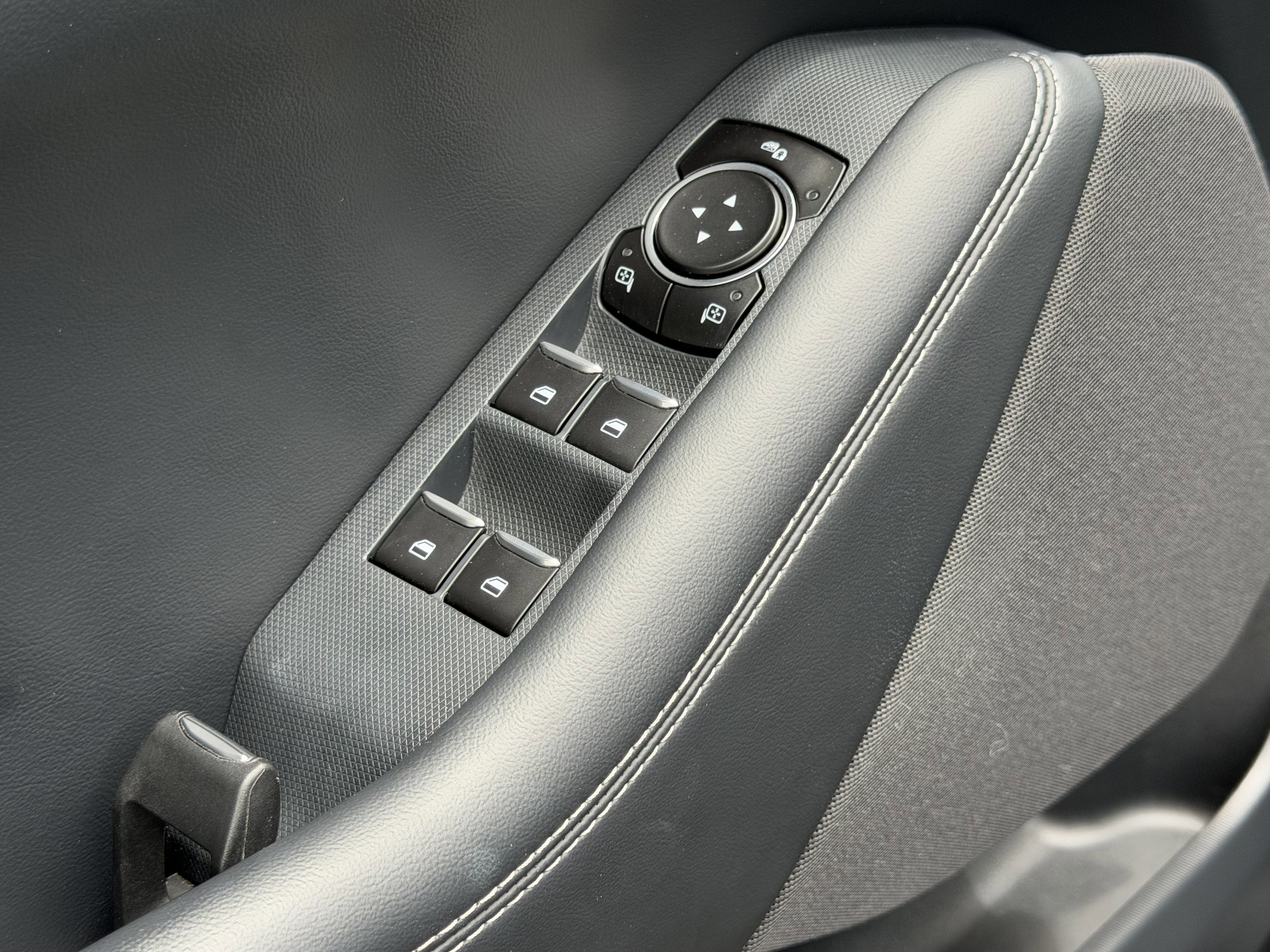2023 Ford Mustang Mach-E Select