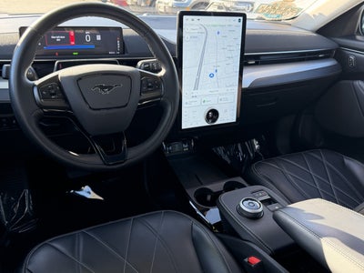 2022 Ford Mustang Mach-E California Route 1