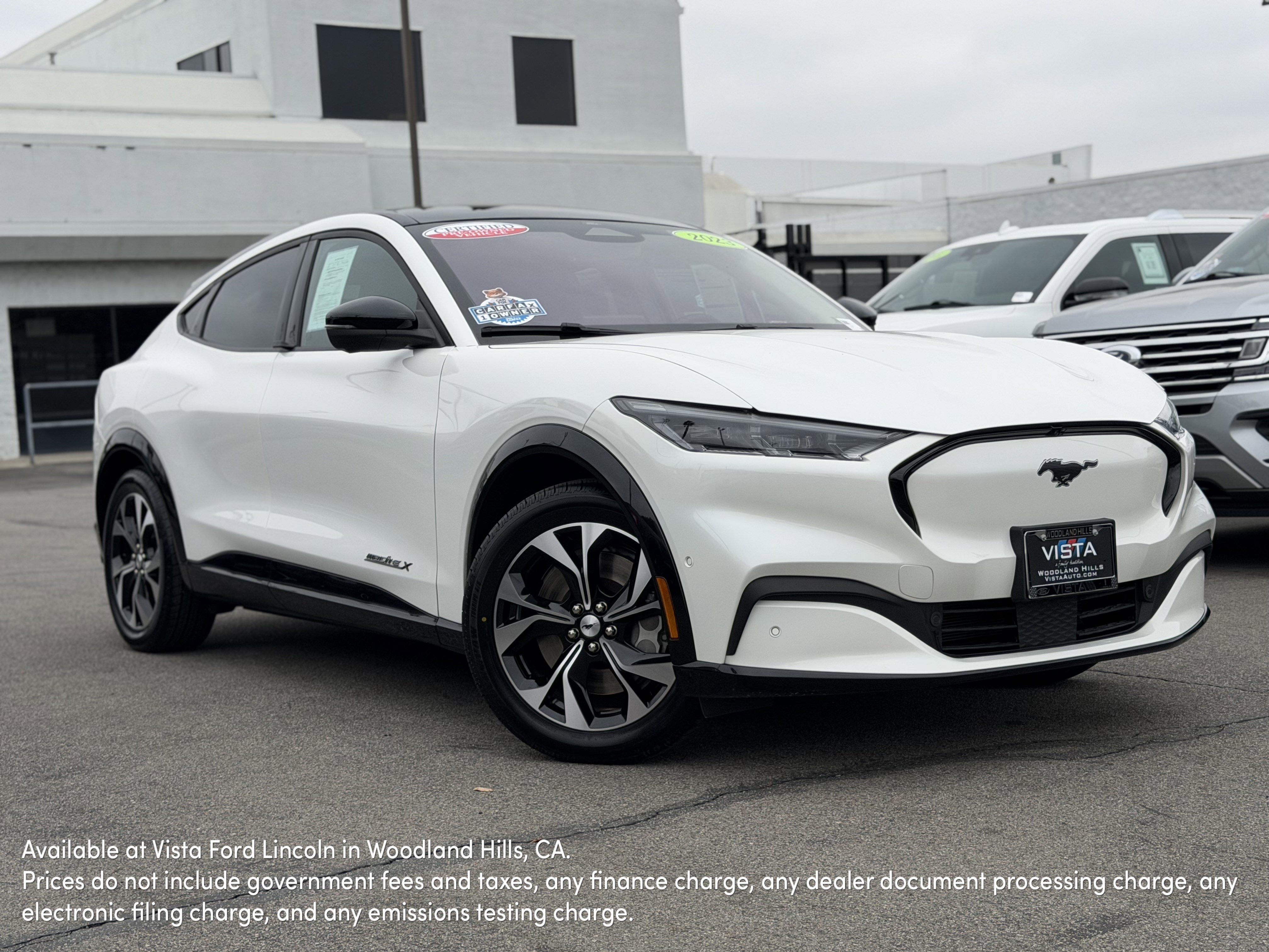 2023 Ford Mustang-Mach-e Premium's photo