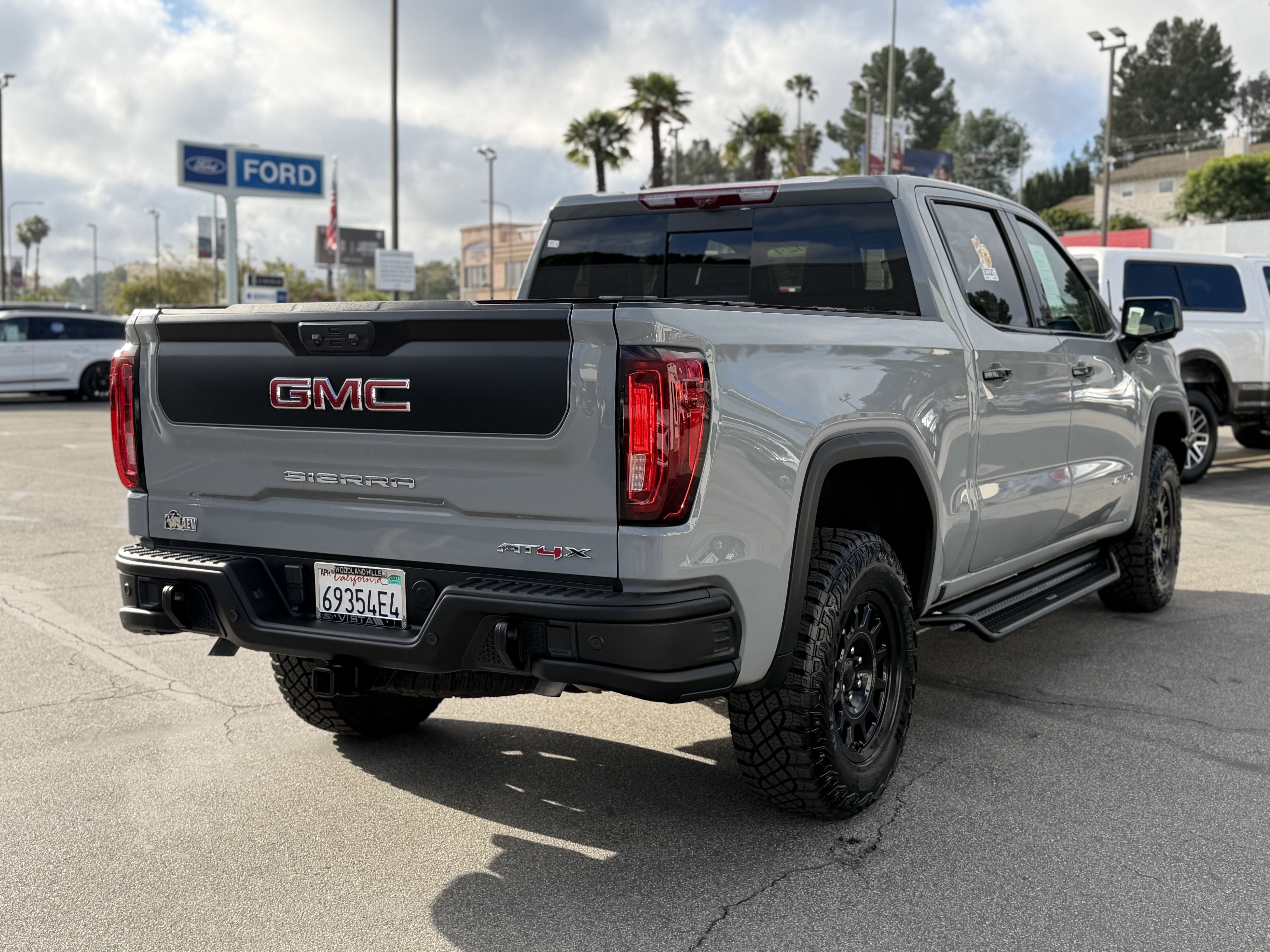 2024 GMC Sierra 1500 AT4X