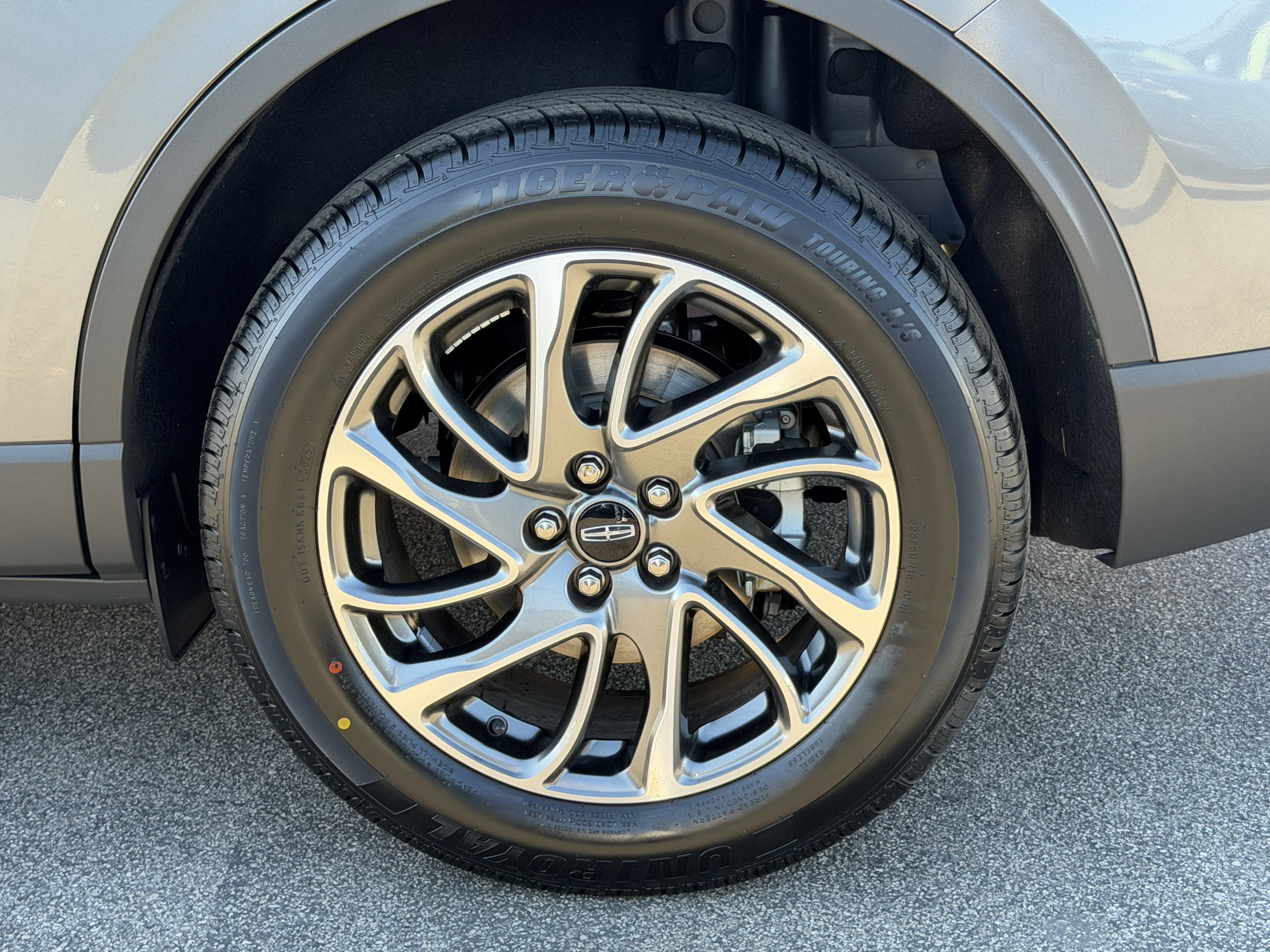 2022 Lincoln Corsair Standard