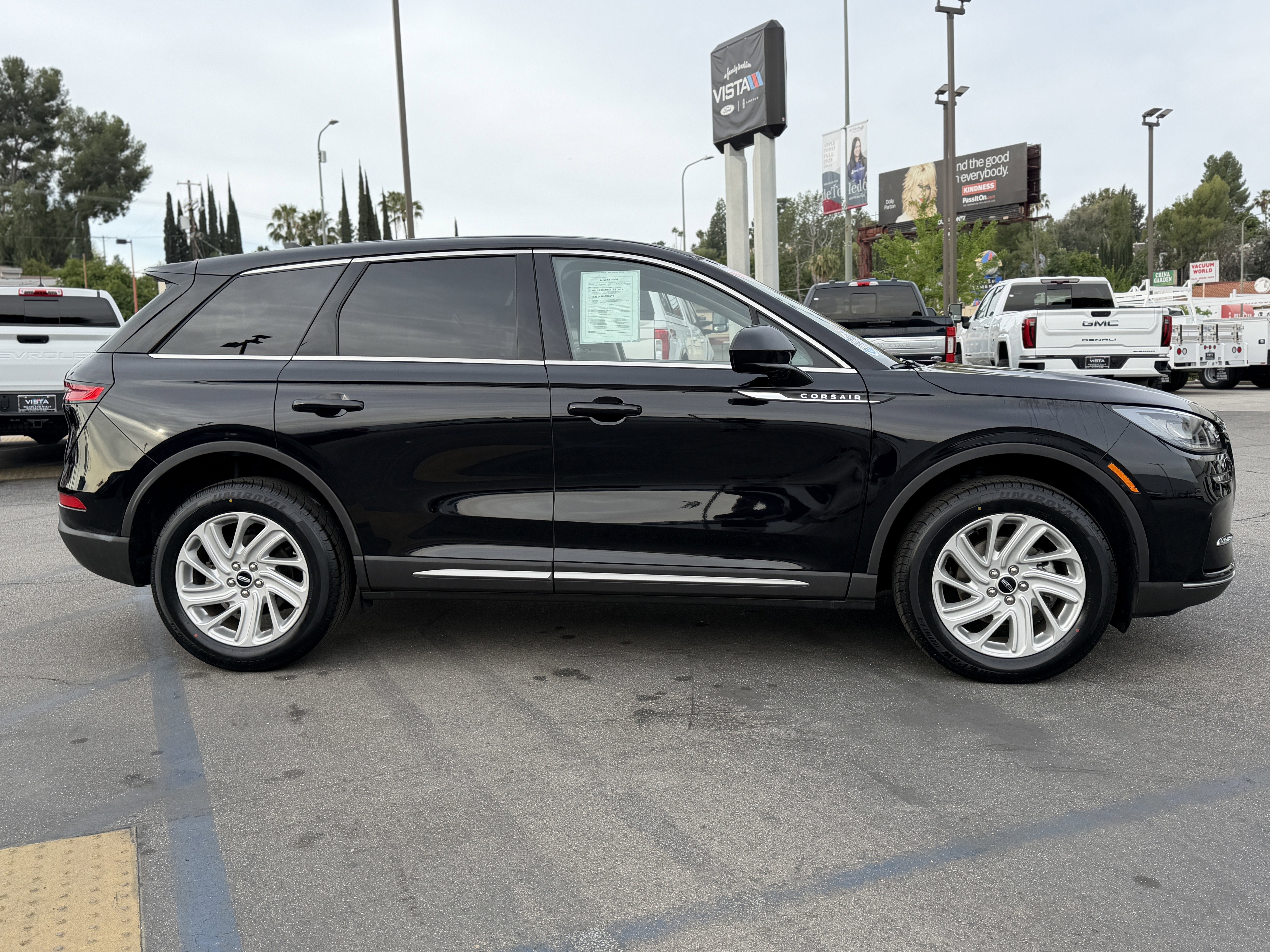 2023 Lincoln Corsair Standard