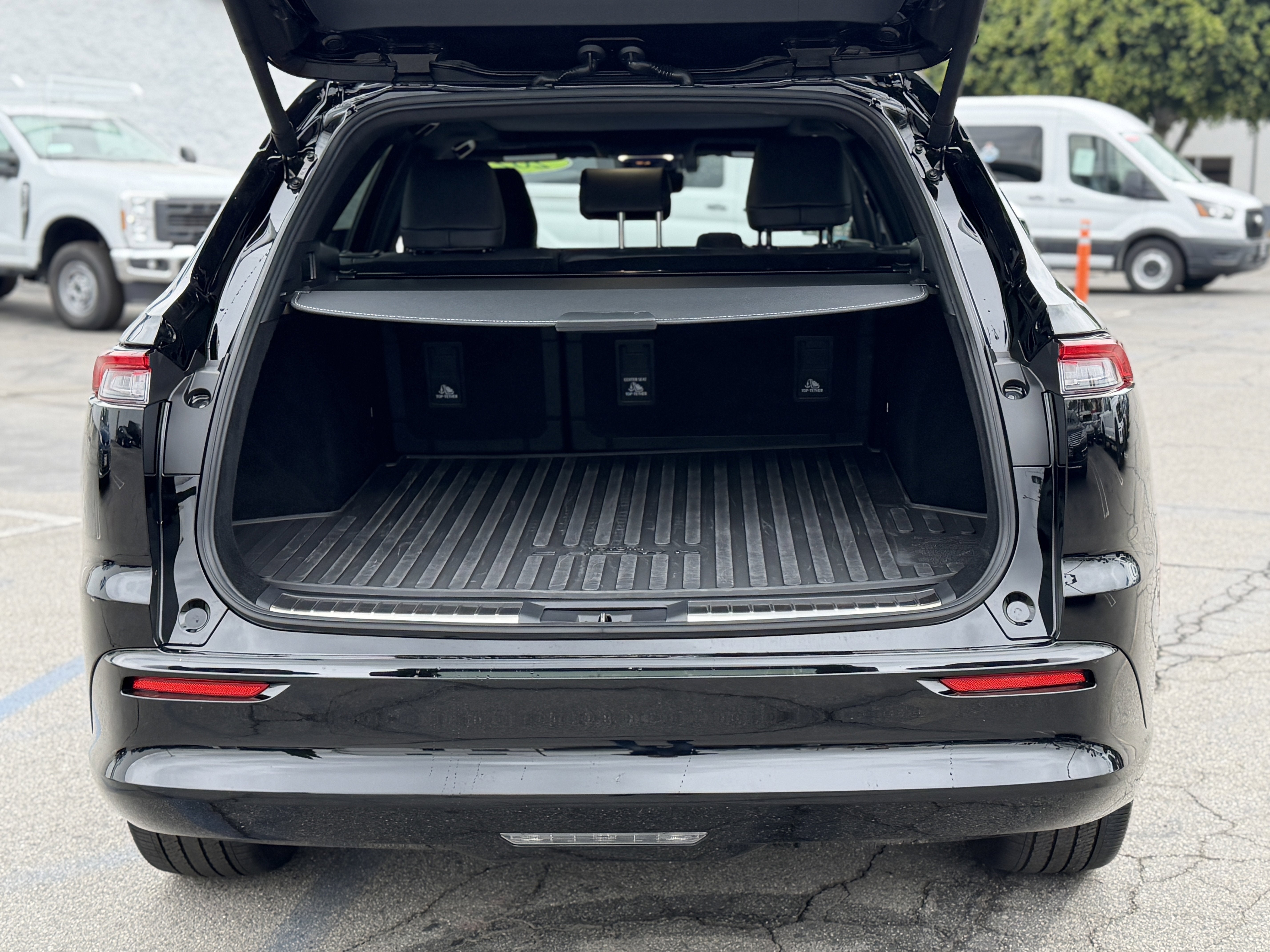 2025 Toyota Crown Signia XLE