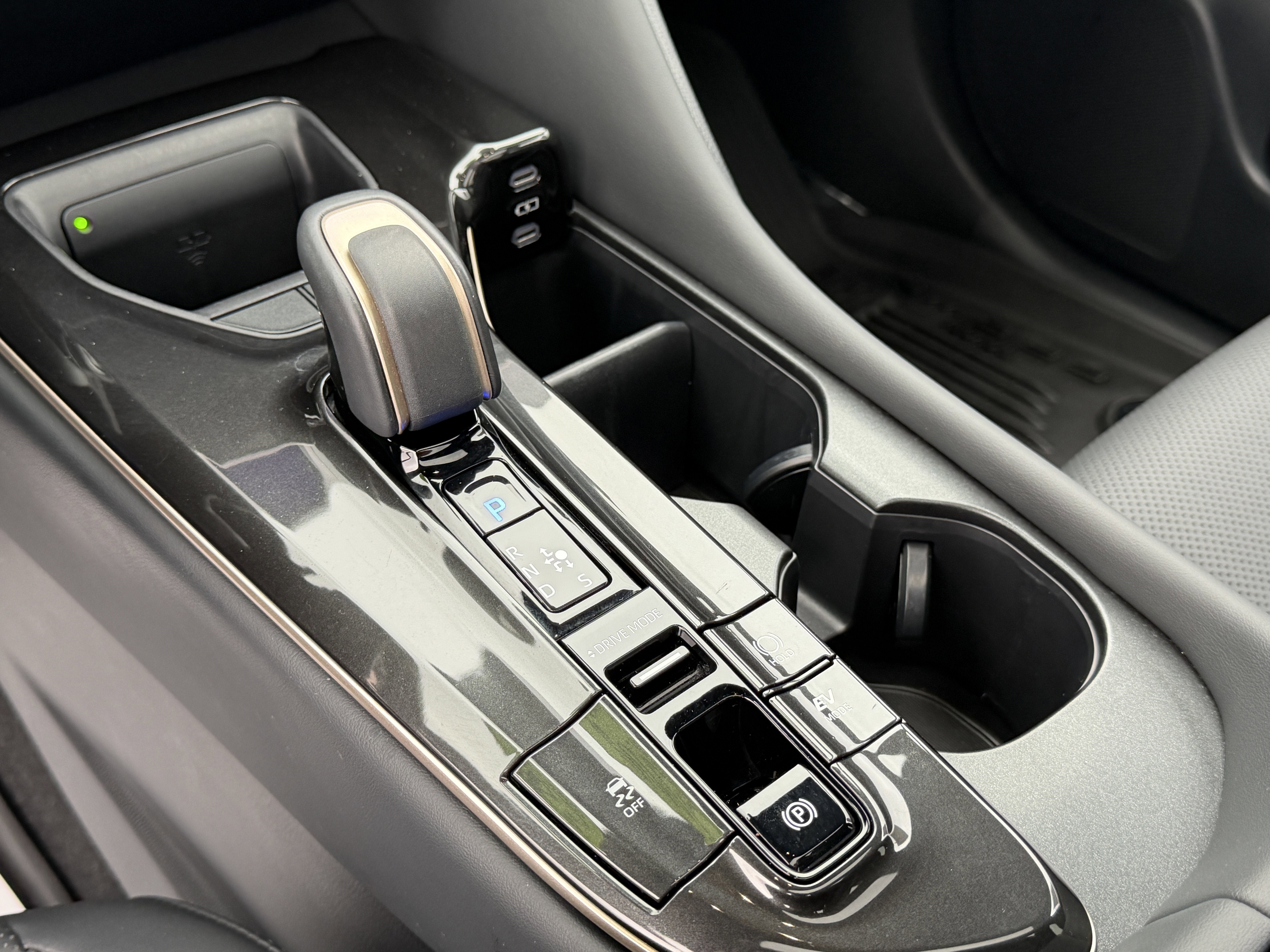 2025 Toyota Crown Signia XLE