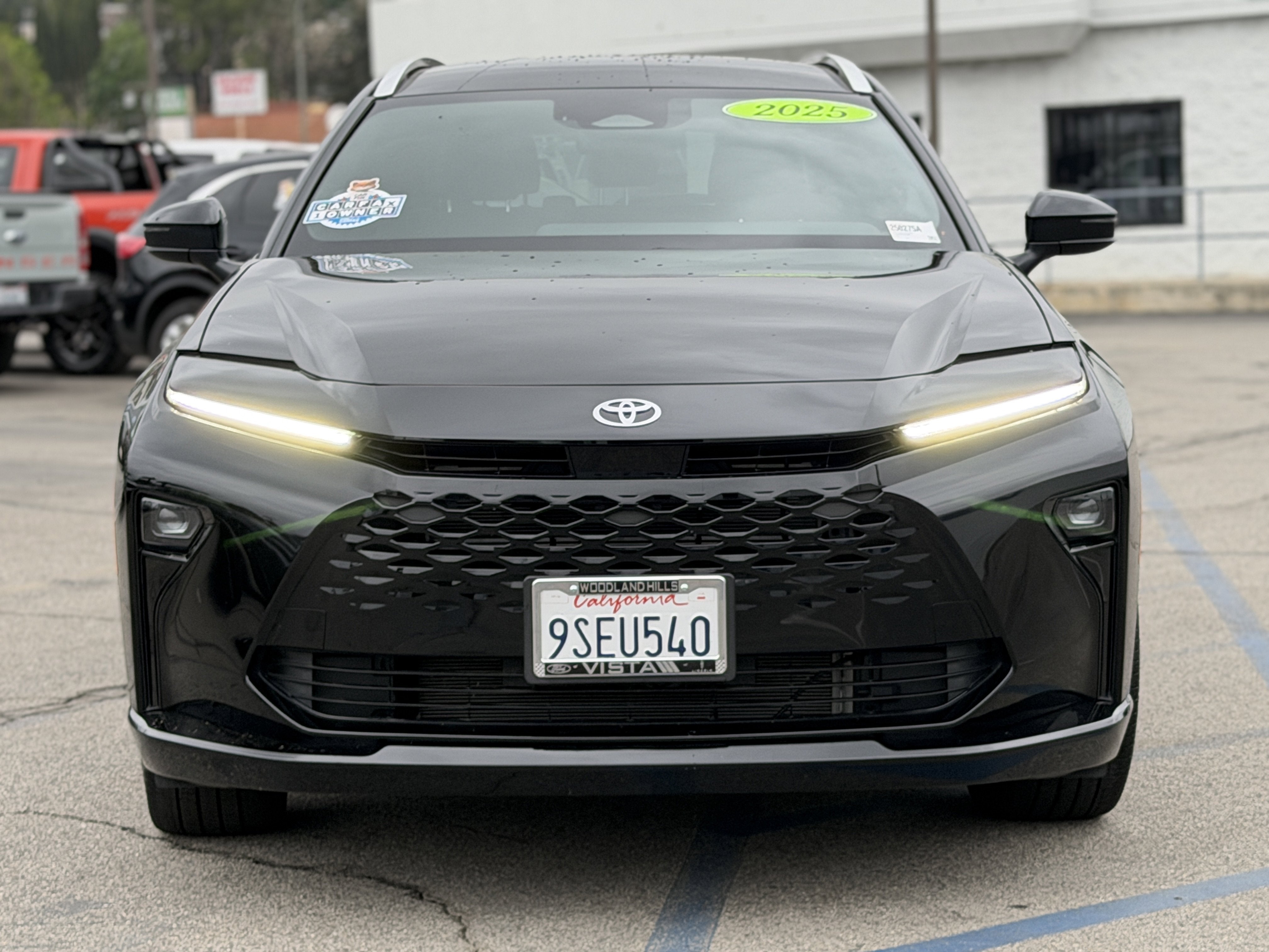 2025 Toyota Crown Signia XLE