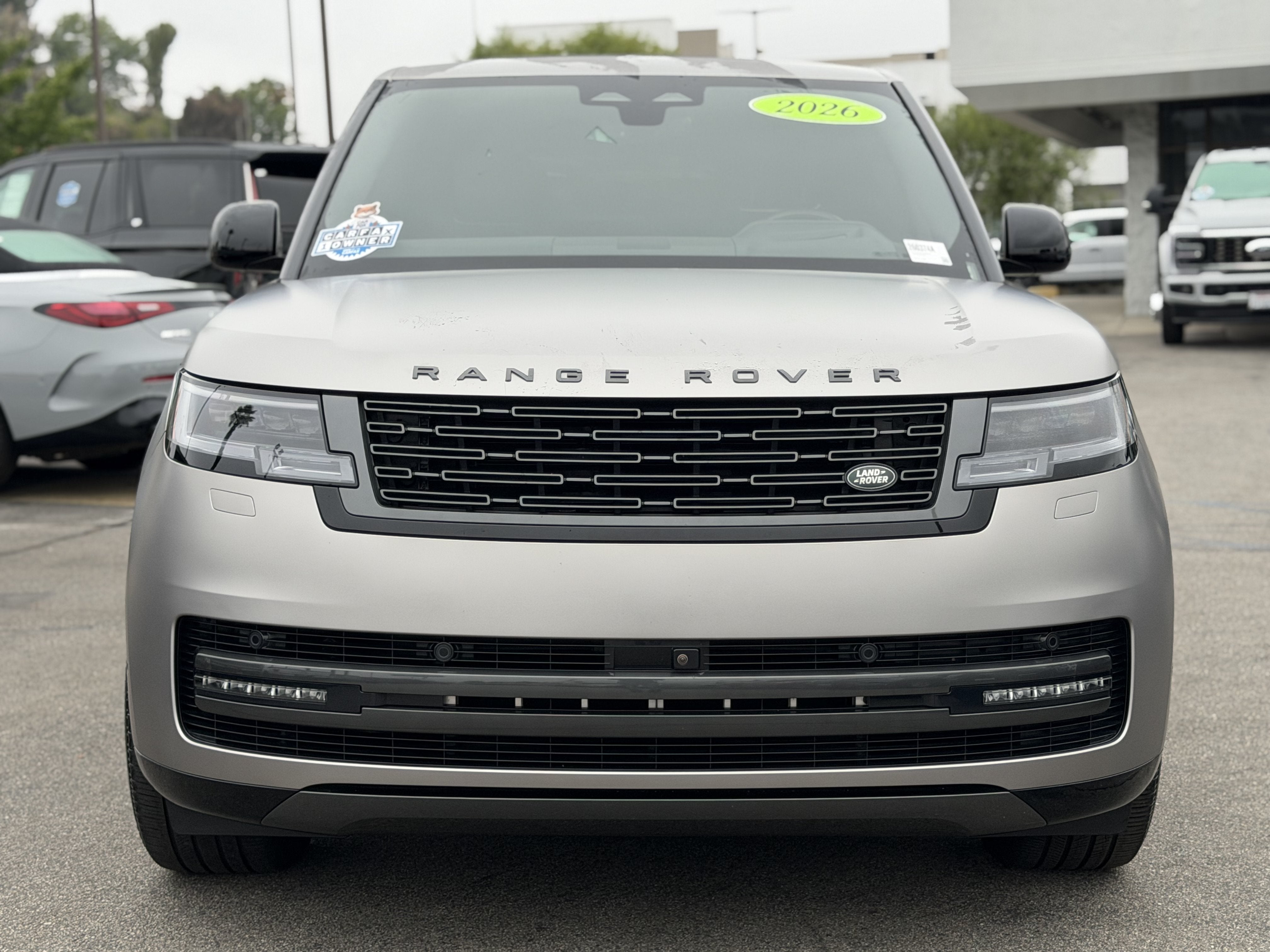 2025 Land Rover Range Rover SE