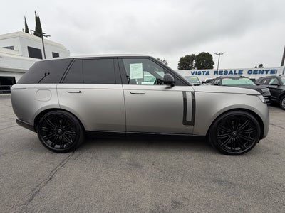 2025 Land Rover Range Rover SE